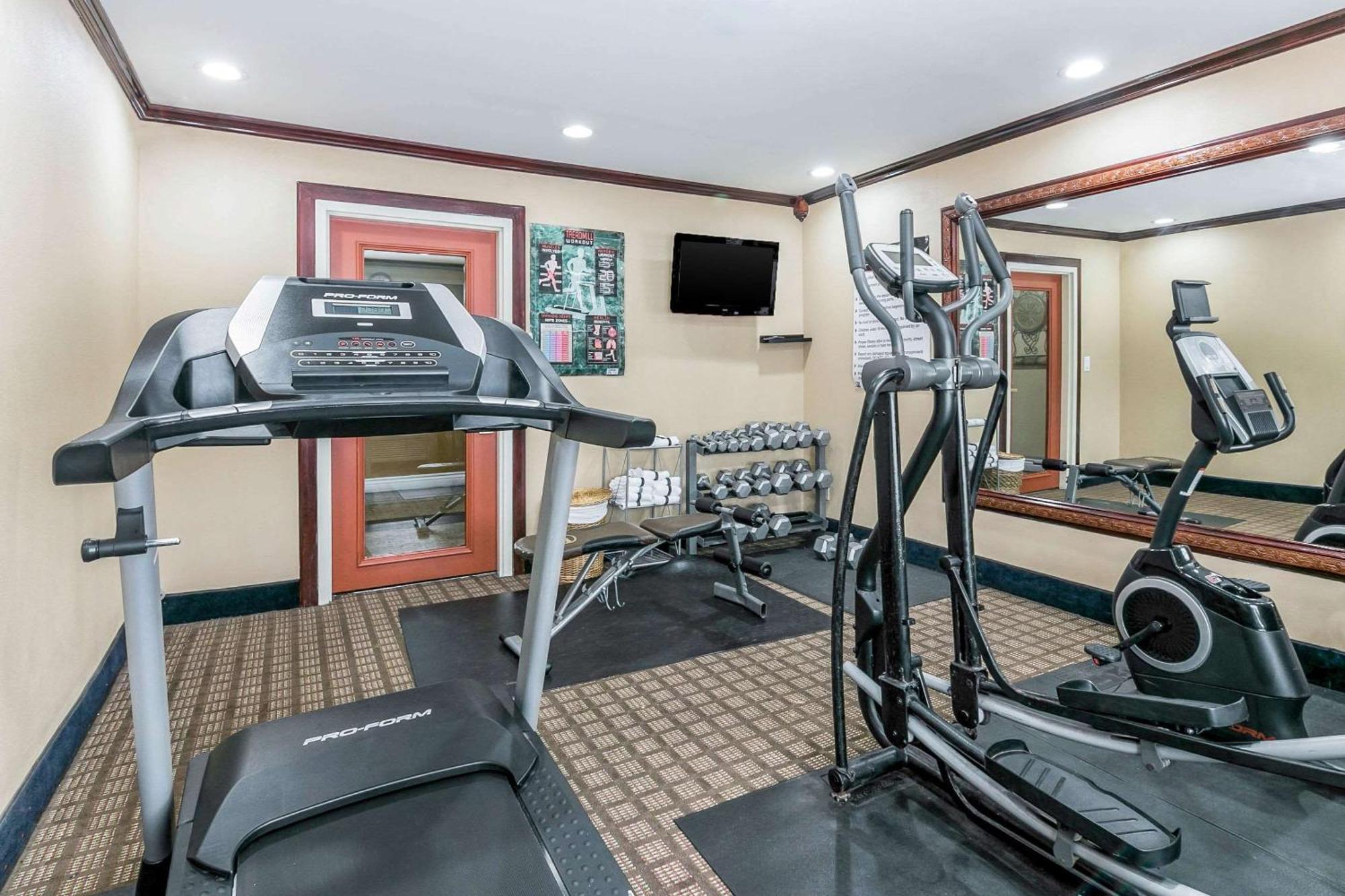 Quality Inn & Suites Atlanta Airport South College Park Kültér fotó