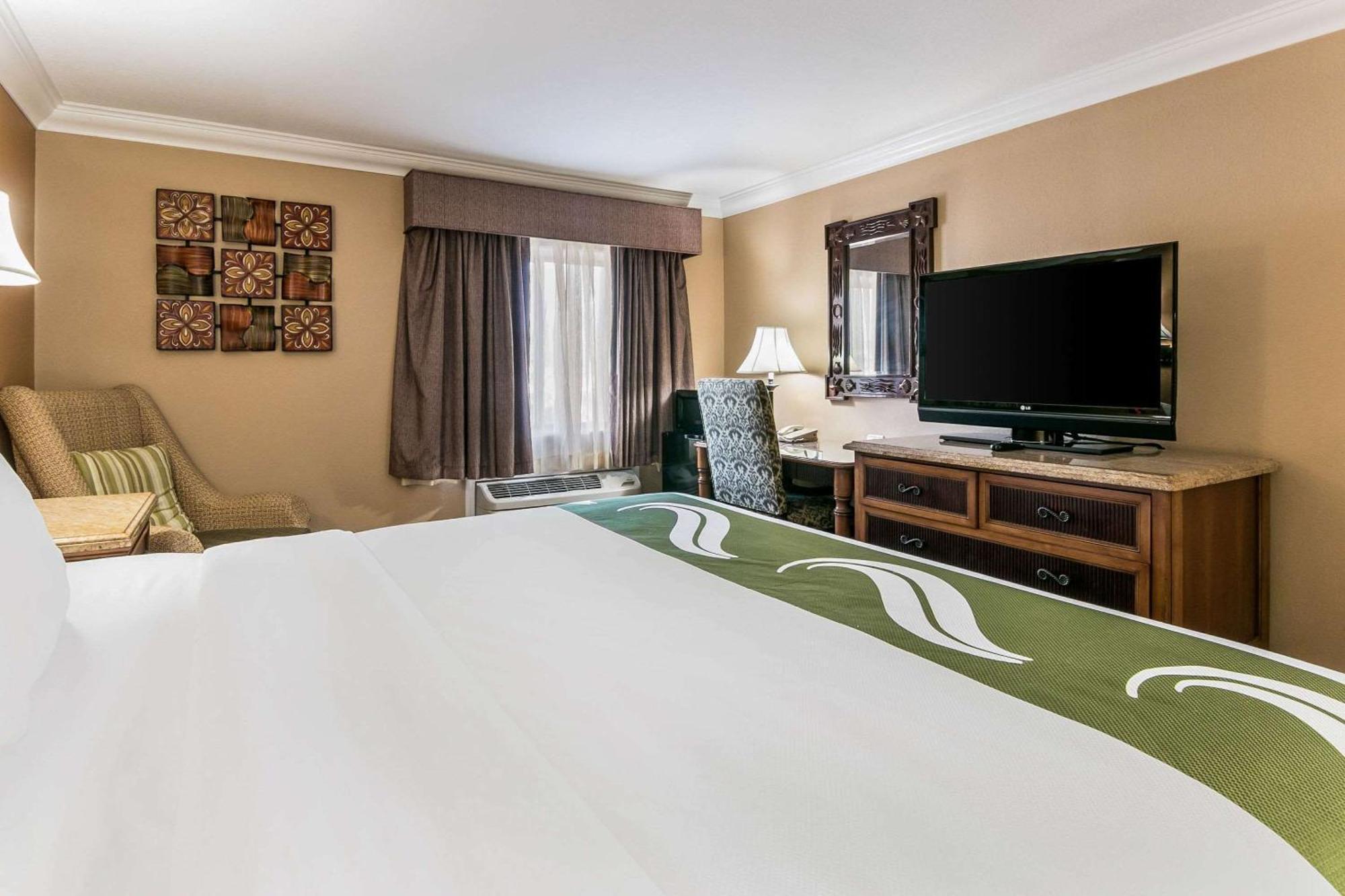 Quality Inn & Suites Atlanta Airport South College Park Kültér fotó