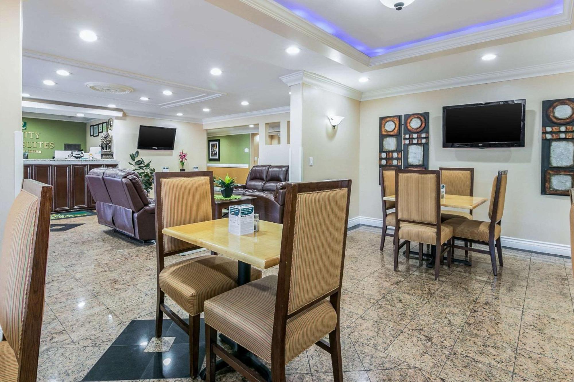 Quality Inn & Suites Atlanta Airport South College Park Kültér fotó